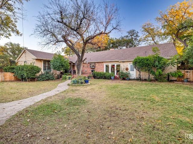 2402 Live Oak Street, San Angelo, TX 76901