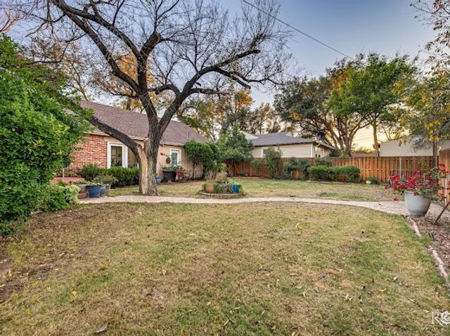 2402 Live Oak Street, San Angelo, TX 76901