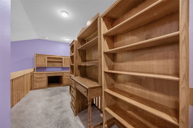 3502 Stoneview Circle SW, Cedar Rapids, IA 52404