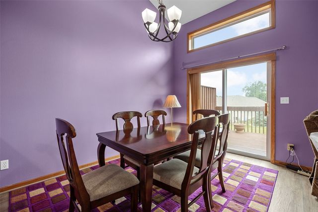 3502 Stoneview Circle SW, Cedar Rapids, IA 52404