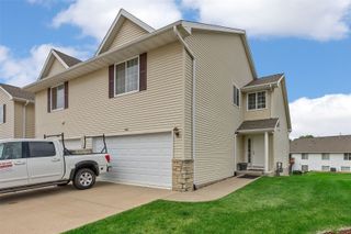 3502 Stoneview Circle SW, Cedar Rapids, IA 52404