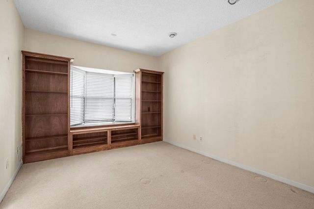 1151 Sugar Creek Boulevard, Sugar Land, TX 77478