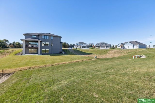 3306 S 212th Street, Elkhorn, NE 68022