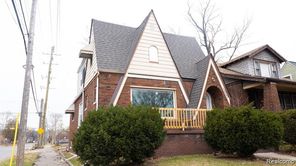 15003 Manor Street, Detroit, MI 48238