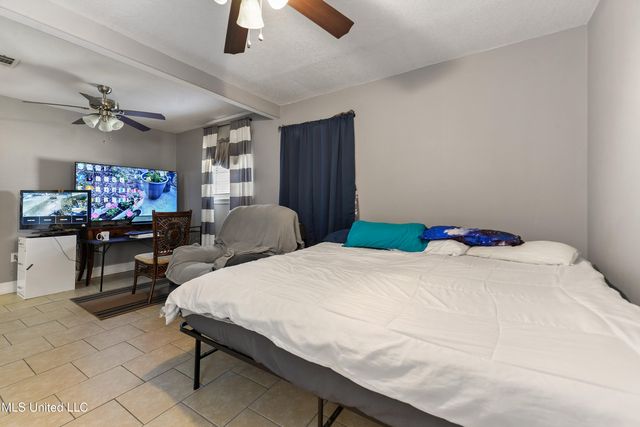 649 N Orchard, D'iberville, MS 39540