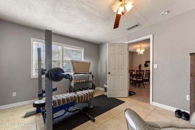 649 N Orchard, D'iberville, MS 39540