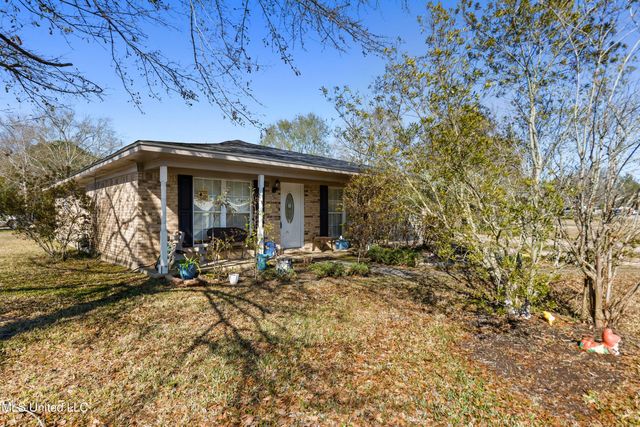 649 N Orchard, D'iberville, MS 39540