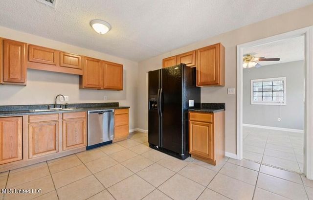 649 N Orchard, D'iberville, MS 39540