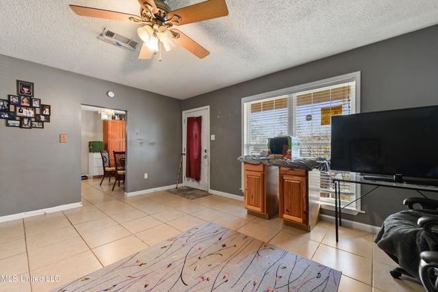 649 N Orchard, D'iberville, MS 39540