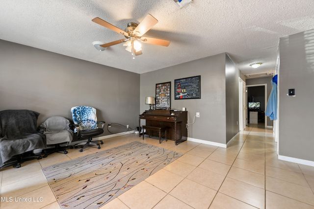 649 N Orchard, D'iberville, MS 39540