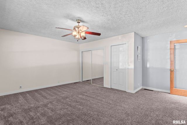 3360 CARMAN Avenue, Springfield, IL 62703