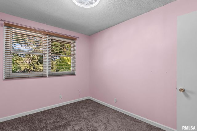 3360 CARMAN Avenue, Springfield, IL 62703