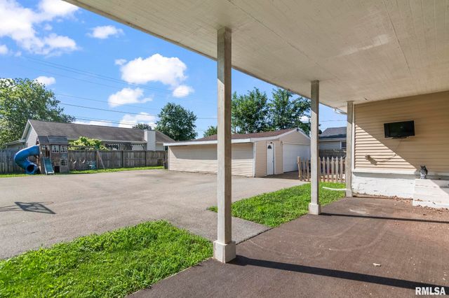 3360 CARMAN Avenue, Springfield, IL 62703