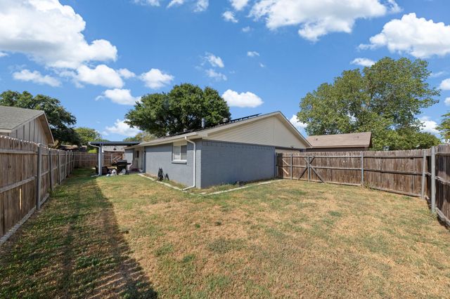 6009 Mimosa Lane, Rowlett, TX 75089