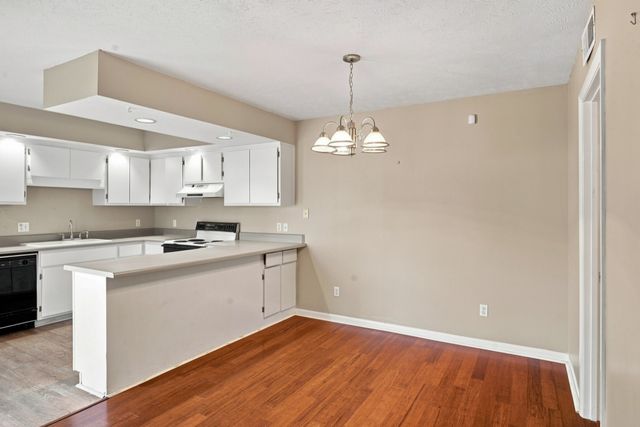 237 Cedarwood Ln, Madison, TN 37115