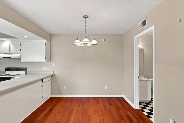 237 Cedarwood Ln, Madison, TN 37115