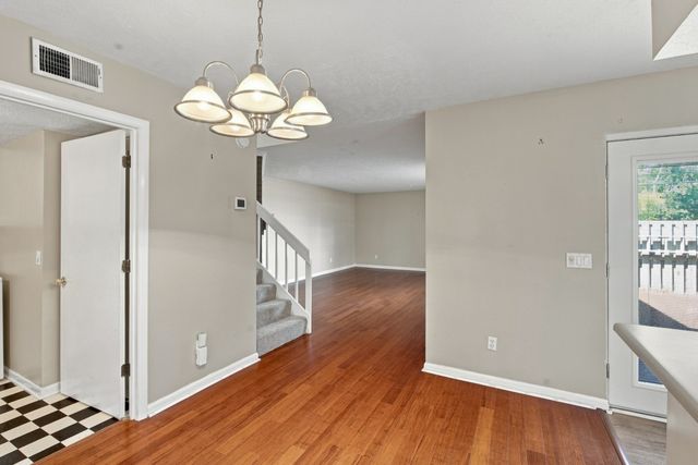 237 Cedarwood Ln, Madison, TN 37115