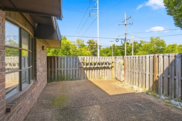 237 Cedarwood Ln, Madison, TN 37115