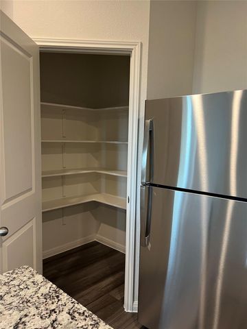 124 Rother PL, Taylor, TX 76574