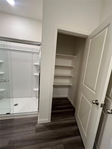 124 Rother PL, Taylor, TX 76574