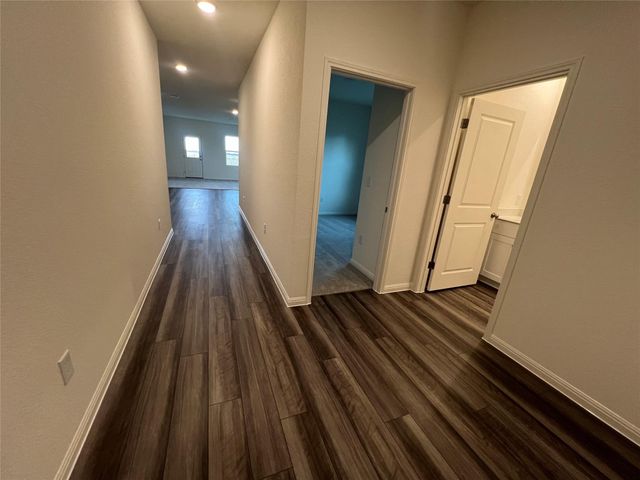 124 Rother PL, Taylor, TX 76574