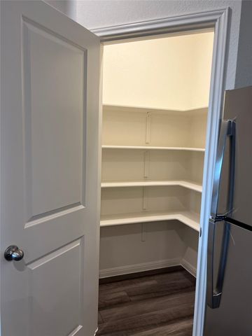 124 Rother PL, Taylor, TX 76574