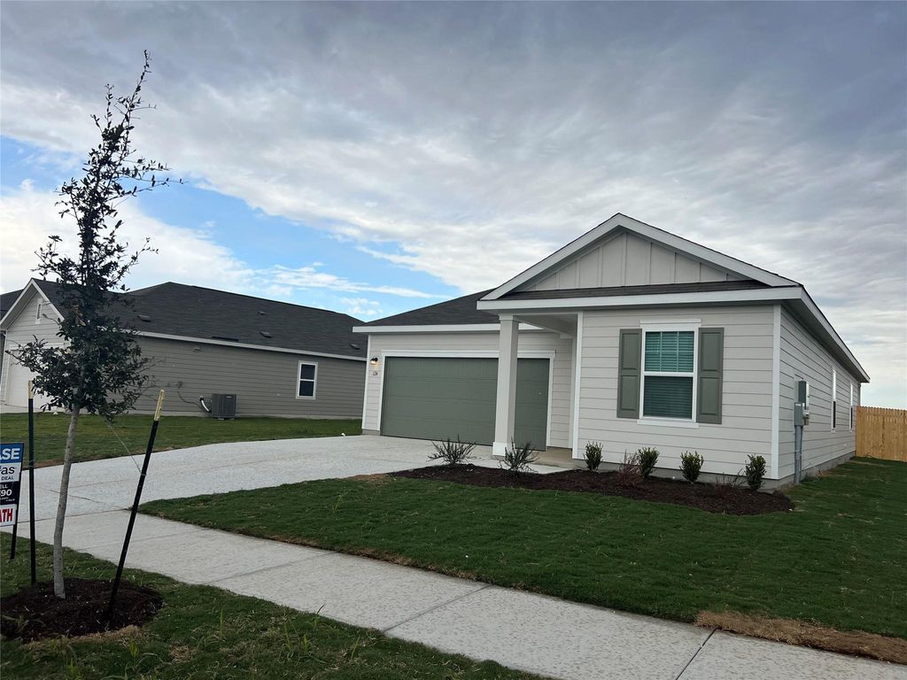 124 Rother PL, Taylor, TX 76574