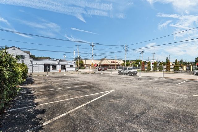 162 Vincent Avenue, North Providence, RI 02904