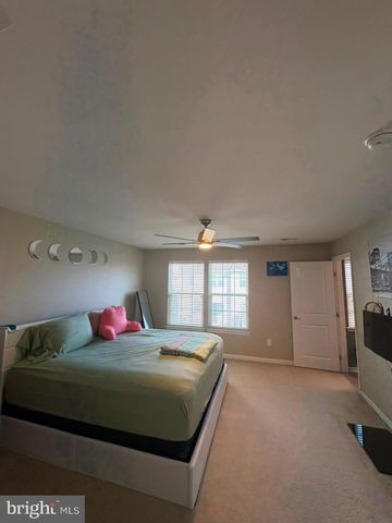47 VILLAGE GREEN LN, Sicklerville, NJ 08081