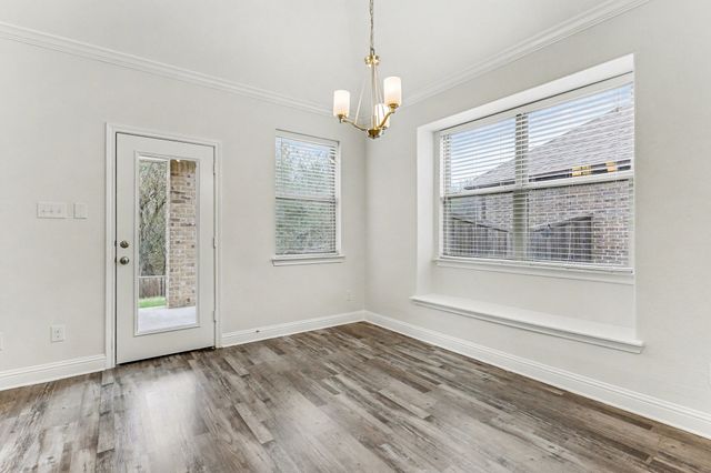 421 Bentley Drive, Midlothian, TX 76065