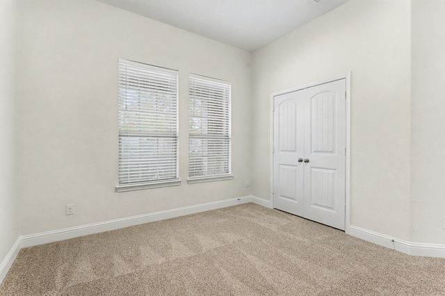 421 Bentley Drive, Midlothian, TX 76065