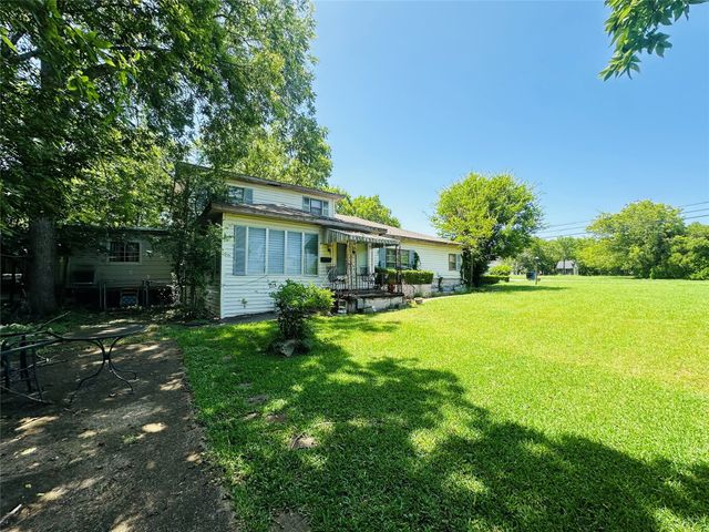 501 W Main Street, Mexia, TX 76661
