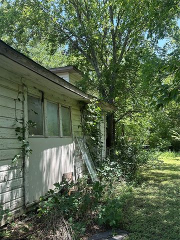 501 W Main Street, Mexia, TX 76661