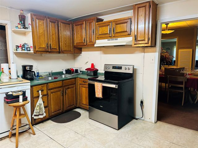 501 W Main Street, Mexia, TX 76661