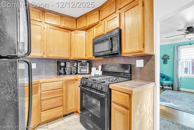 1052 Michigan Boulevard, Lincoln Park, MI 48146