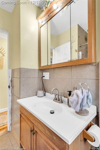 1052 Michigan Boulevard, Lincoln Park, MI 48146