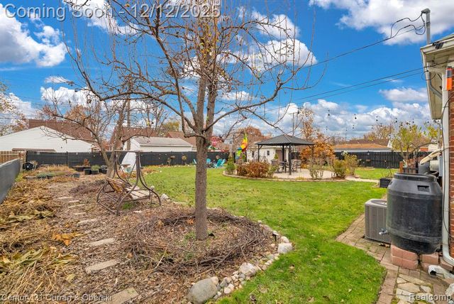 1052 Michigan Boulevard, Lincoln Park, MI 48146