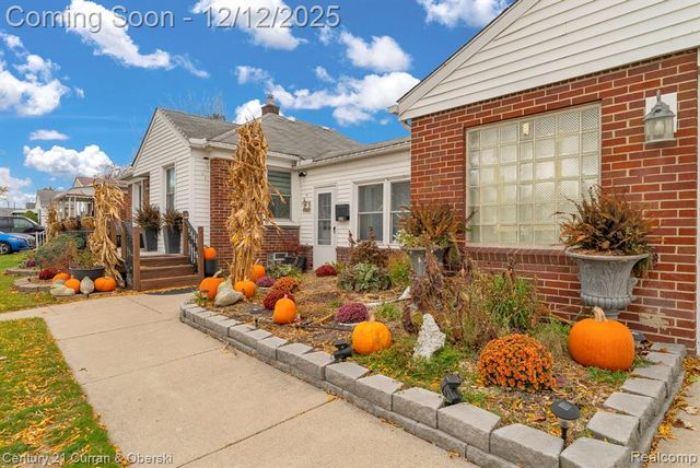 1052 Michigan Boulevard, Lincoln Park, MI 48146