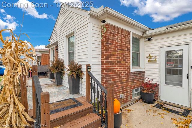 1052 Michigan Boulevard, Lincoln Park, MI 48146