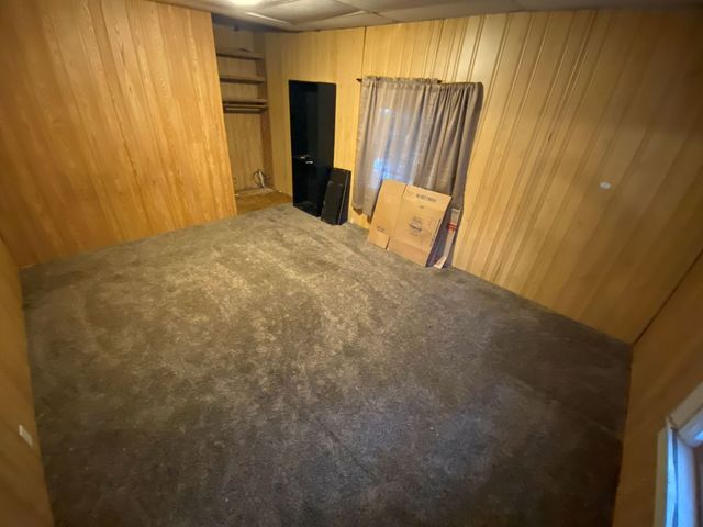 609 W Pleasant Street, Freeport, IL 61032