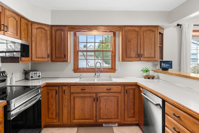 1320 Highgate Road, Kalamazoo City, MI 49006