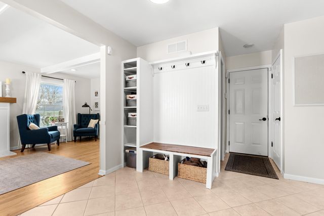 1320 Highgate Road, Kalamazoo City, MI 49006