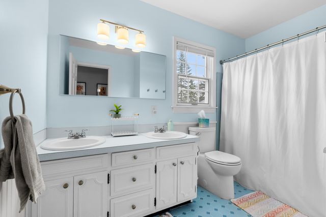 1320 Highgate Road, Kalamazoo City, MI 49006