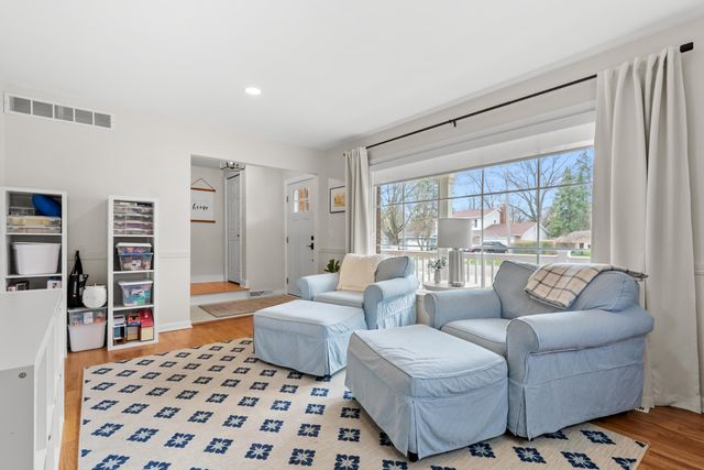 1320 Highgate Road, Kalamazoo City, MI 49006
