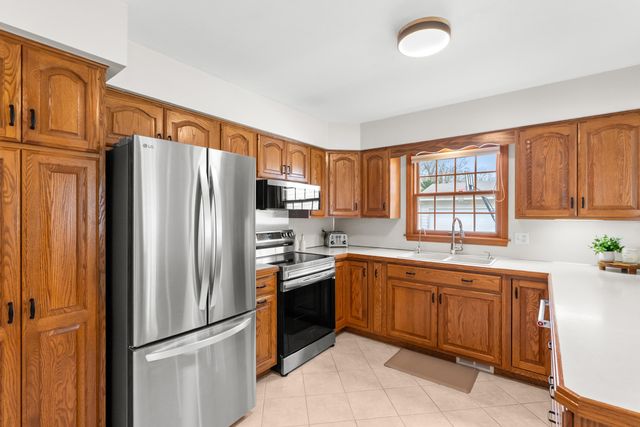 1320 Highgate Road, Kalamazoo City, MI 49006