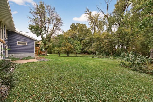 7708 Zealand Avenue N, Brooklyn Park, MN 55445