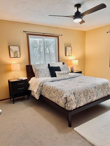 7708 Zealand Avenue N, Brooklyn Park, MN 55445