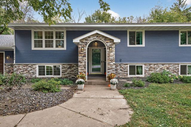 7708 Zealand Avenue N, Brooklyn Park, MN 55445