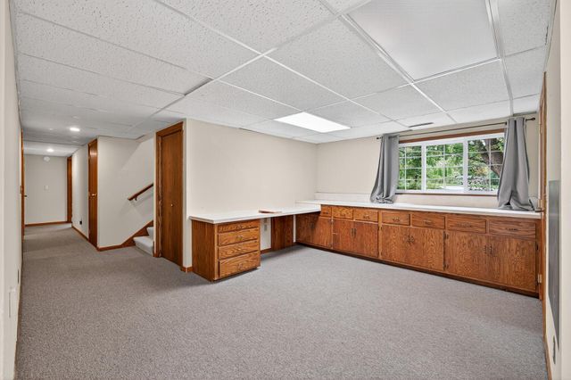 7708 Zealand Avenue N, Brooklyn Park, MN 55445