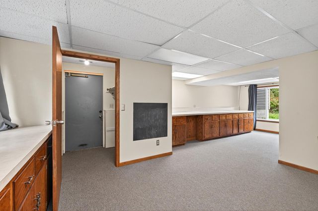 7708 Zealand Avenue N, Brooklyn Park, MN 55445